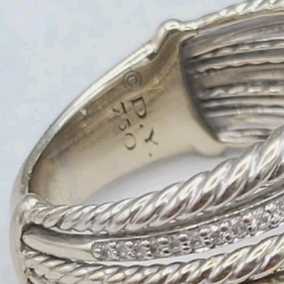 David Yurman Lantana Dome Ring With Diamonds In 18k White Gold - Picture 5 of 6